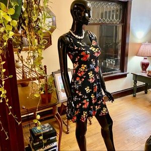 Karen Kane sexy/classy lined dress!